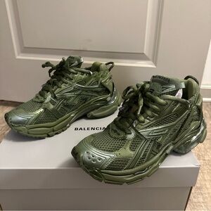 Balenciaga Runner Sneaker “Dark Green” size 41 (8) in men